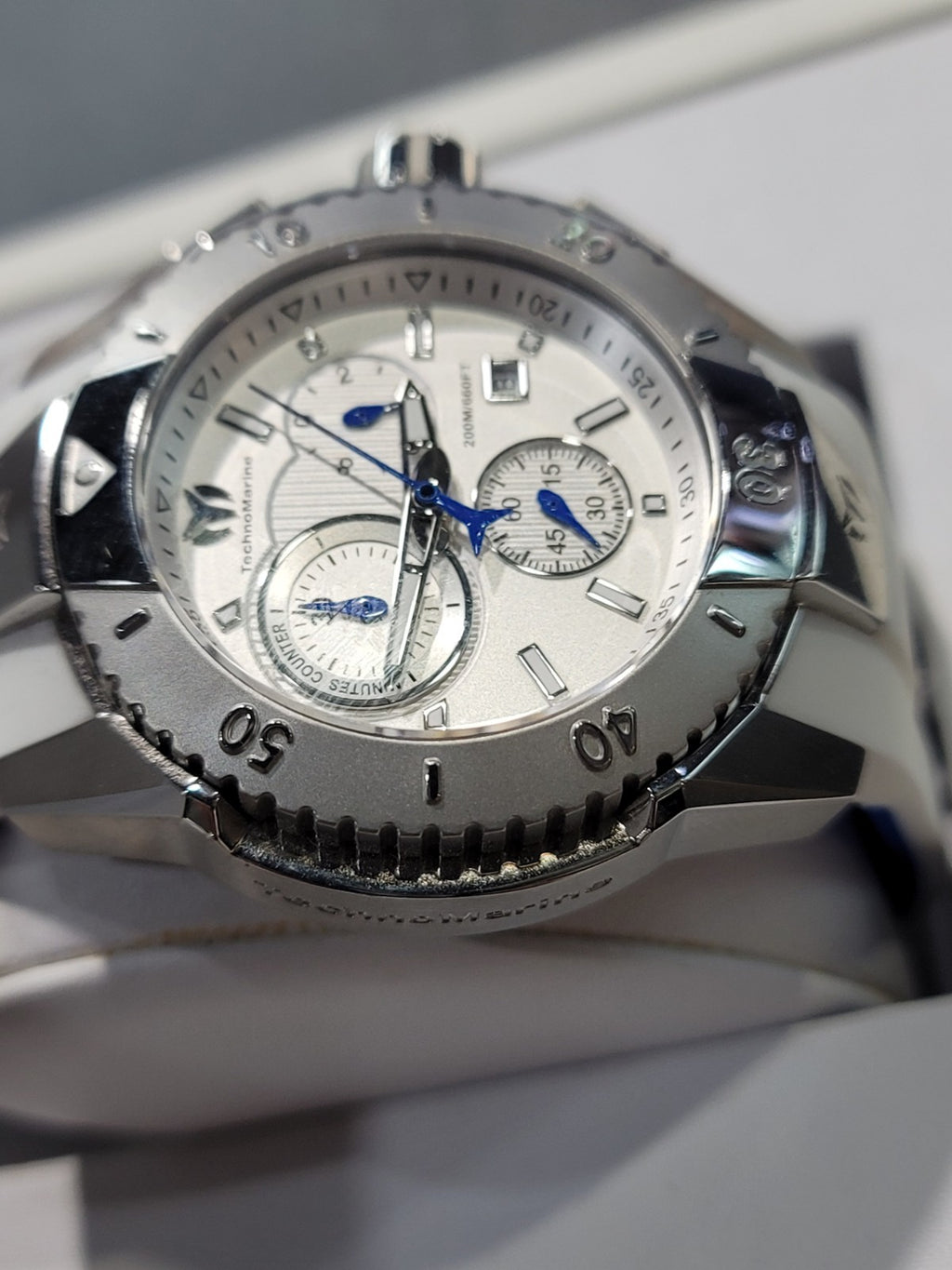 TechnoMarine UF6 Chronograph Quartz Silver Dial TM-616004 Men's Watch – view 4