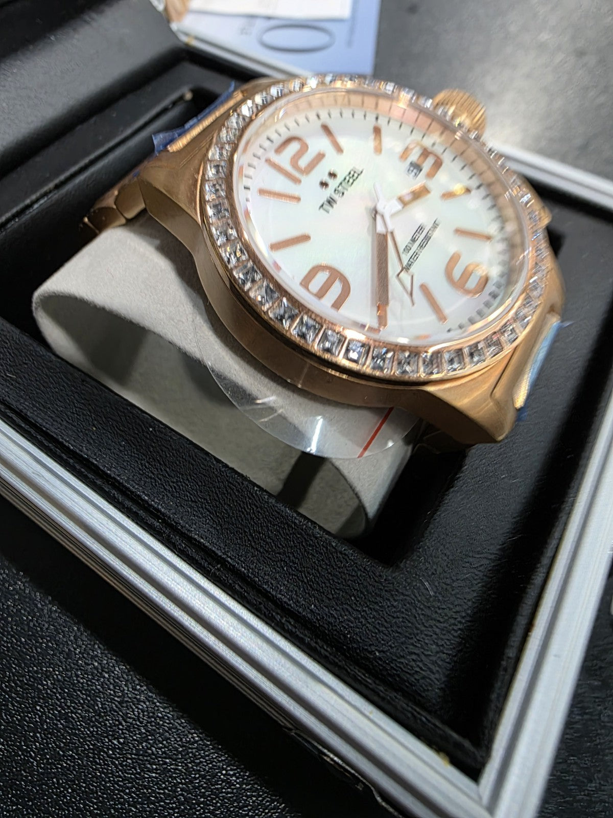 TW Steel 7348WT-134 Quartz Rose Gold Mother-of-Pearl Dial Men's Watch – view 4