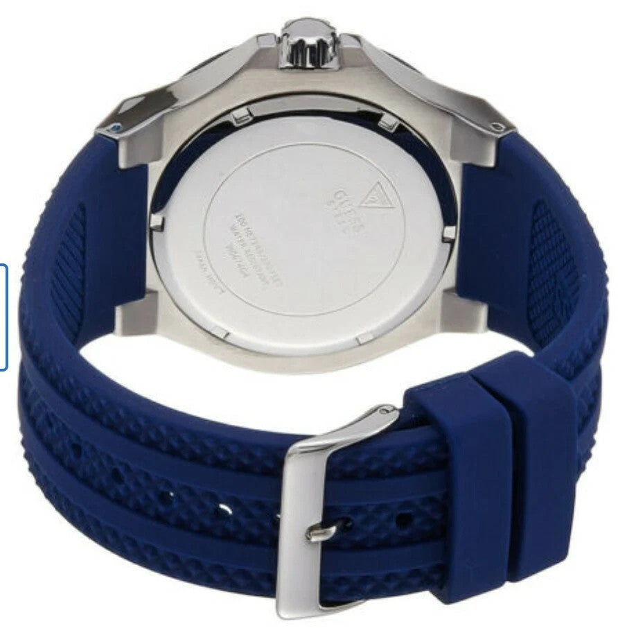 Guess Man Analog Quartz W0674G4 Date And Day Men's Watch – view 2