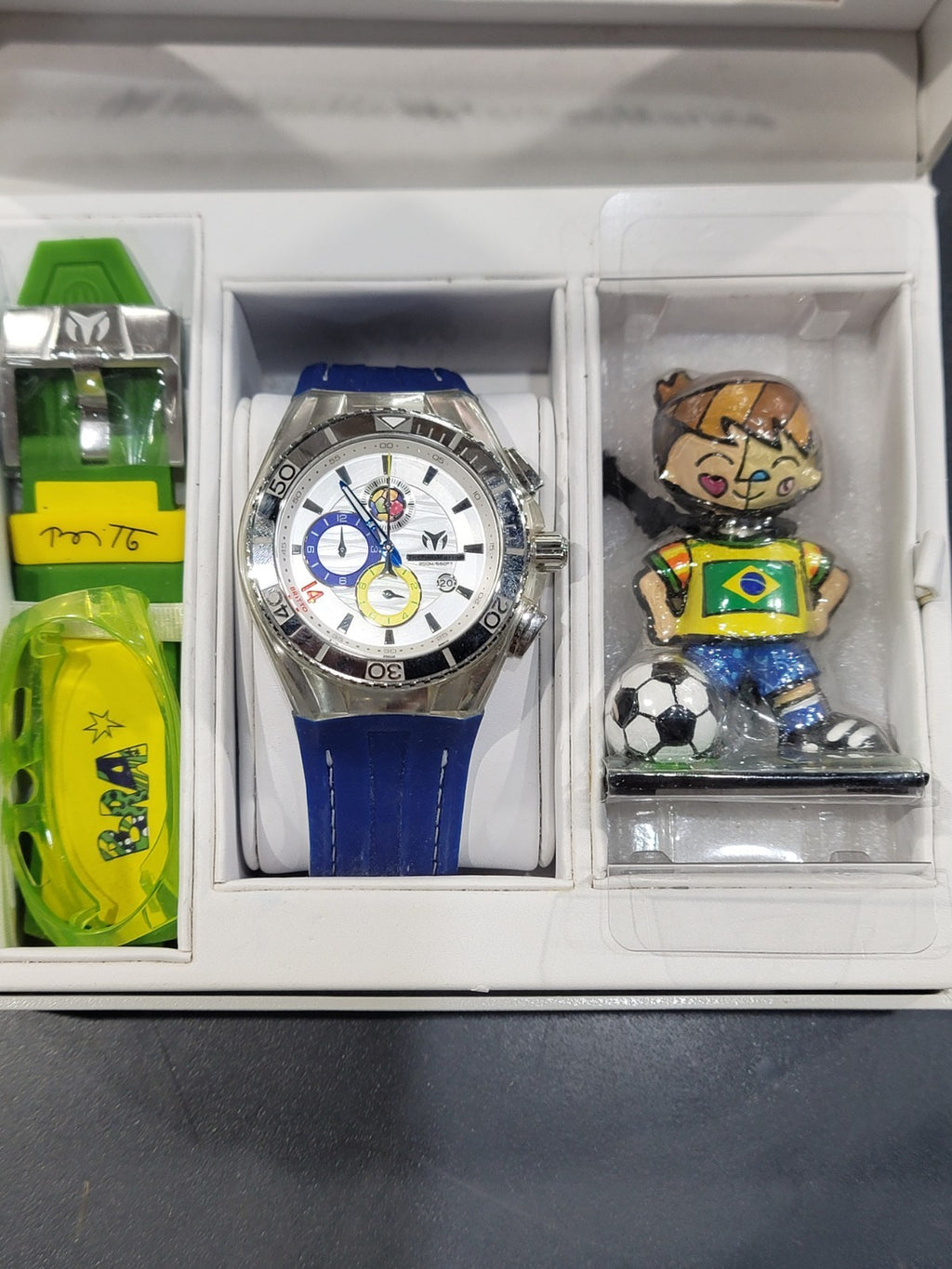 TechnoMarine Cruise Brazil Soccer Chronograph Full Set 114023