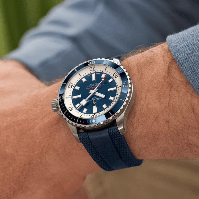 Breitling Superocean Automatic 42 Steel Ref#A17375E71C1S1 Unworn 2025 Complete Men's Watch – view 5
