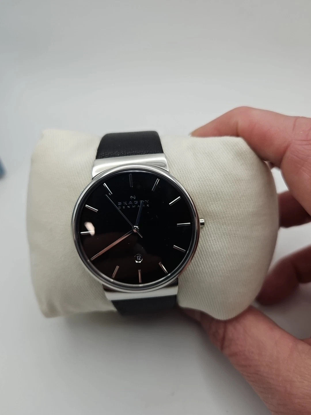 Skagen Ancher 40mm Black Dial Leather Quartz SKW6104 Unisex Watch – view 2