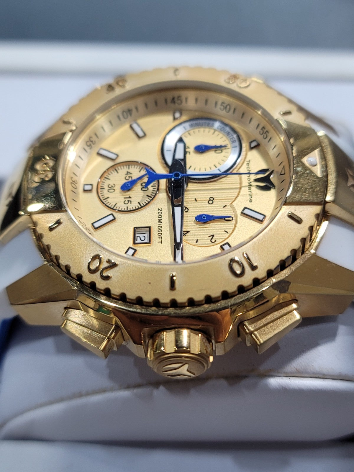 TechnoMarine UF6 Chronograph Quartz Gold Dial TM-616004 Men's Watch – view 5
