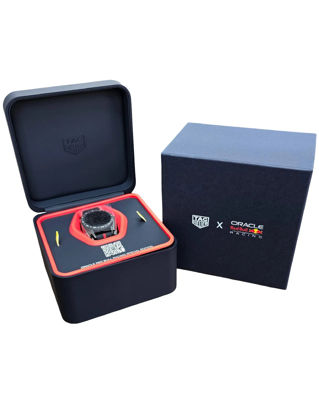 TAG Heuer Connected E4 x Oracle Red Bull Racing Smartwatch SBR8A80.EB0365 Men's Watch – view 11