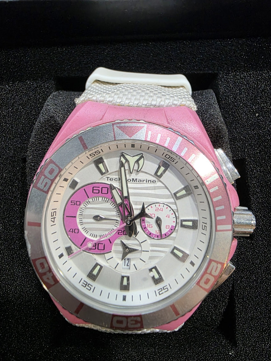 TechnoMarine 112014 Pink/White Chronograph Women's Watch – view 2