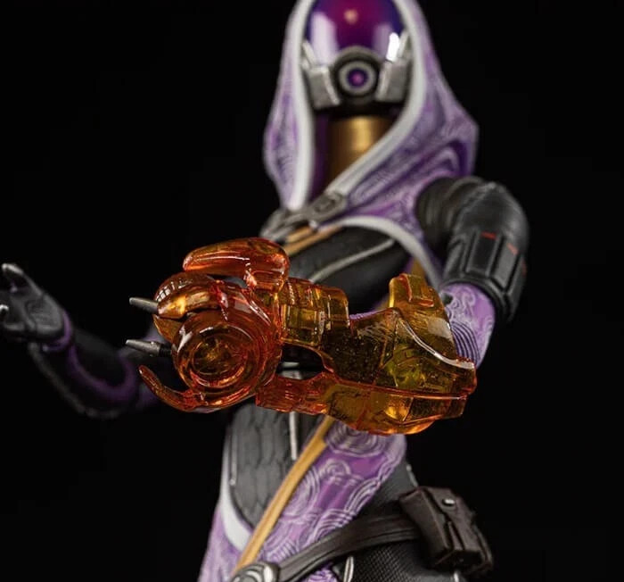 Mass Effect: Tali’Zorah Deluxe Figure – view 6